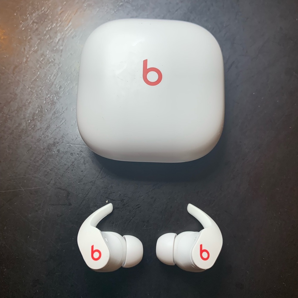 Beats Earbuds -Gently used- thoroughly disinfected.
